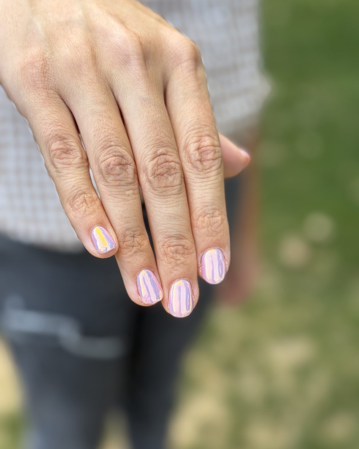 Pale pink gel with a pearlescent finish.